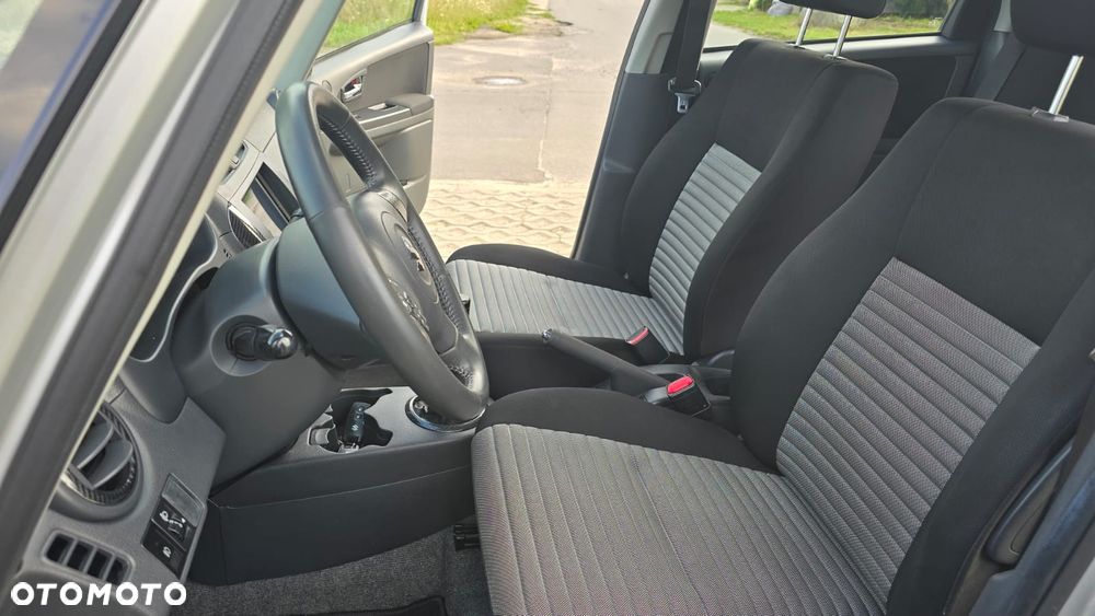 Suzuki SX4 1.6 Comfort - 11