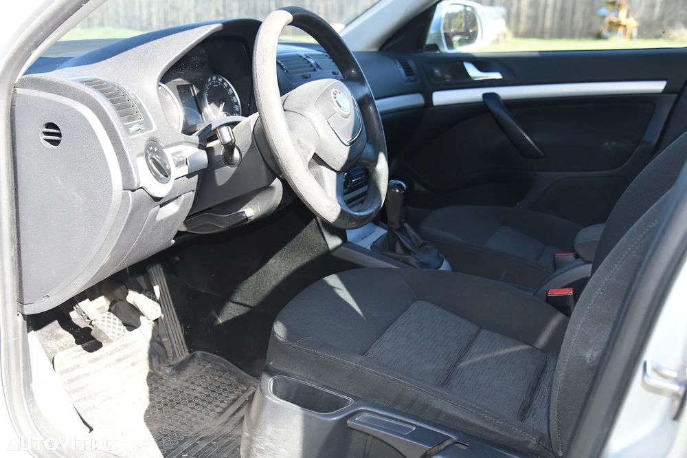 Skoda Octavia 1.4 Ambiente TSI - 5