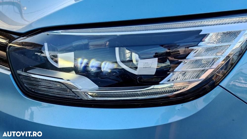 Renault Grand Scenic - 27