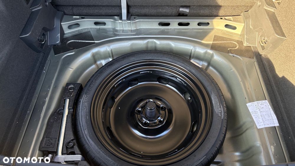 Volkswagen T-Roc - 8