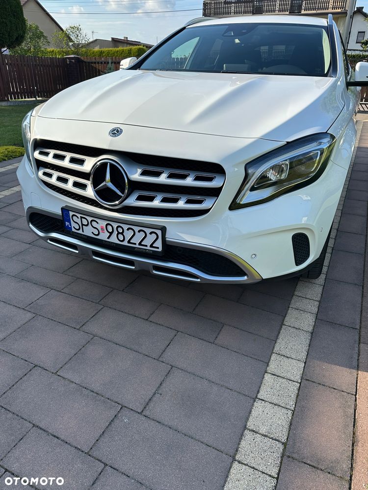 Mercedes-Benz GLA 200 7G-DCT - 8