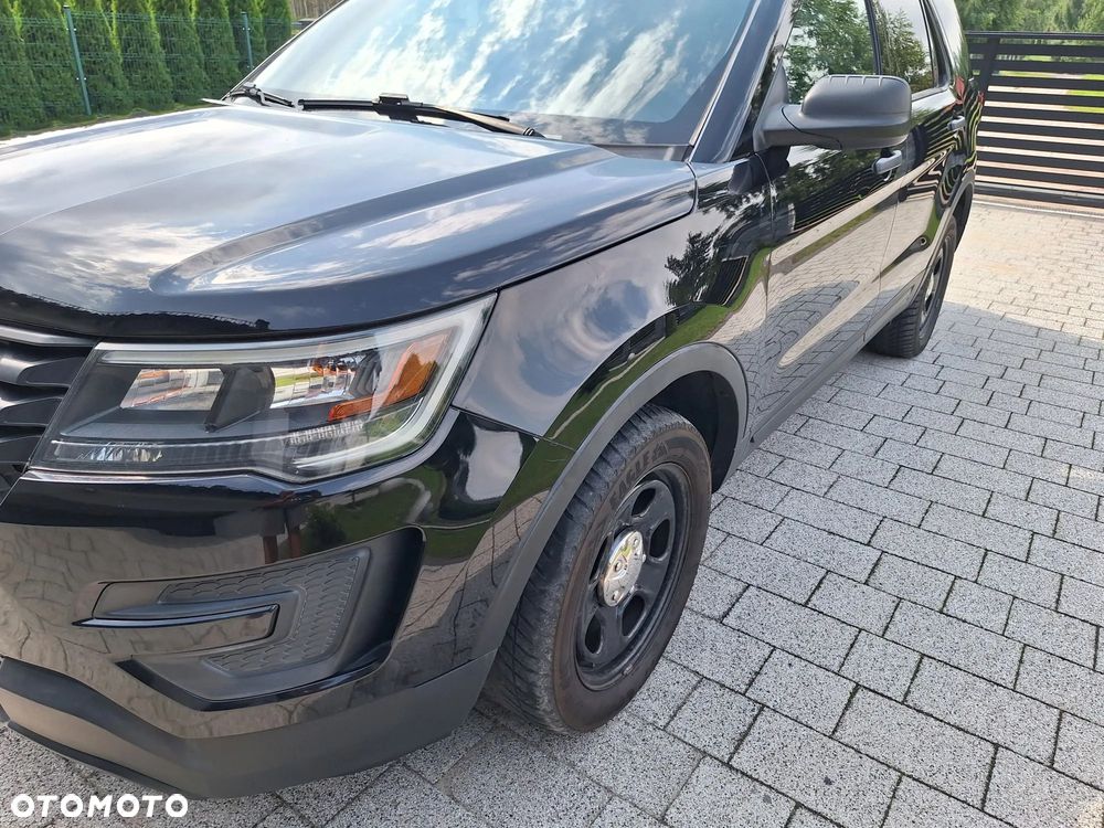 Ford Explorer - 23