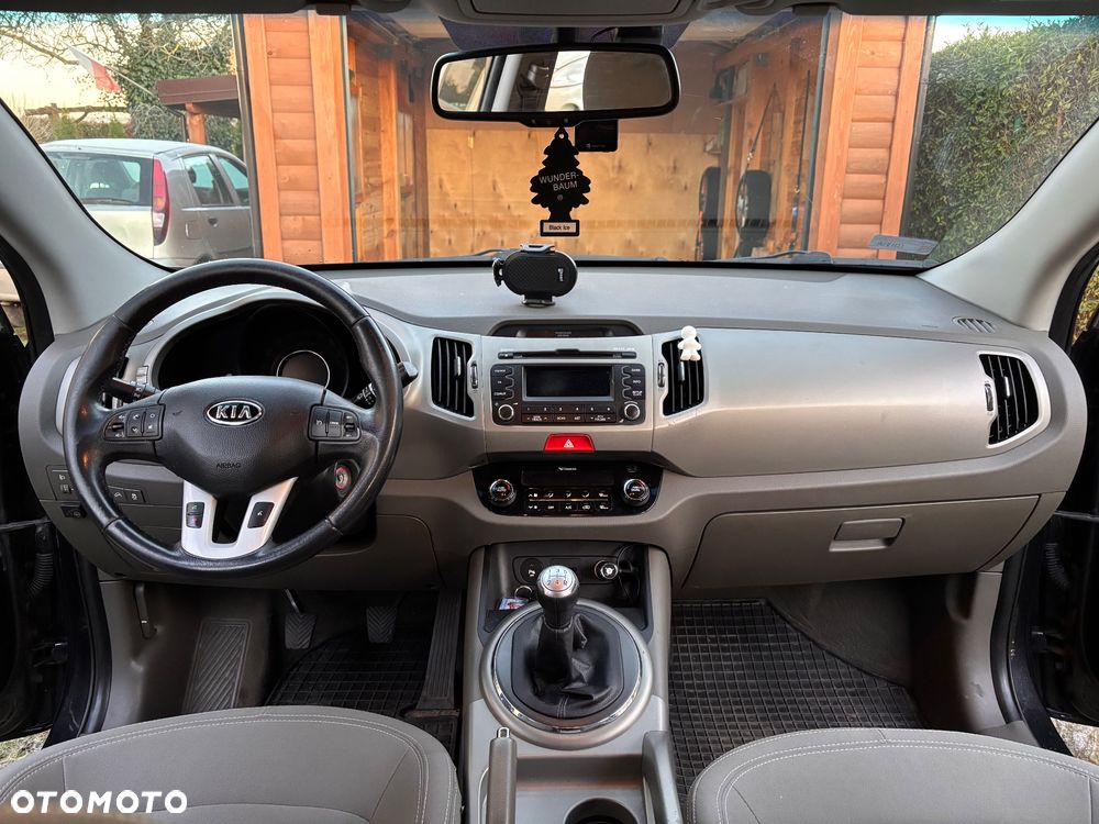 Kia Sportage 2.0 L - 7
