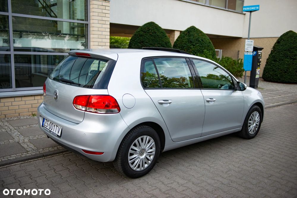 Volkswagen Golf 1.6 TDI BlueMotion Technology DSG Comfortline - 11