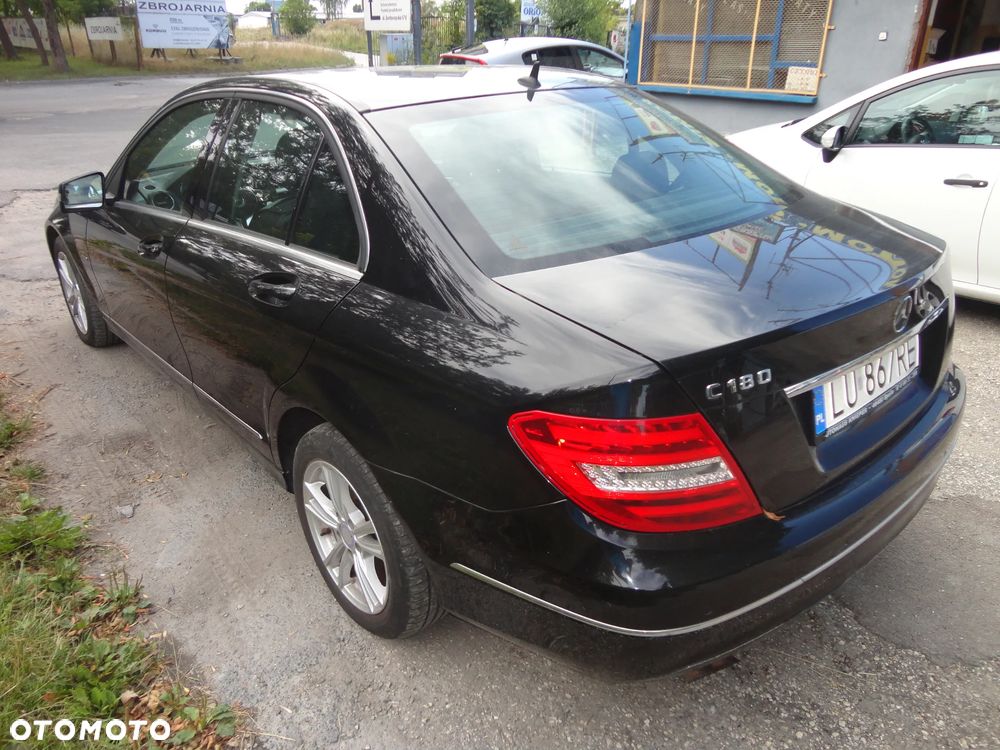 Mercedes-Benz Klasa C 180 BlueEFFICIENCY Avantgarde - 3