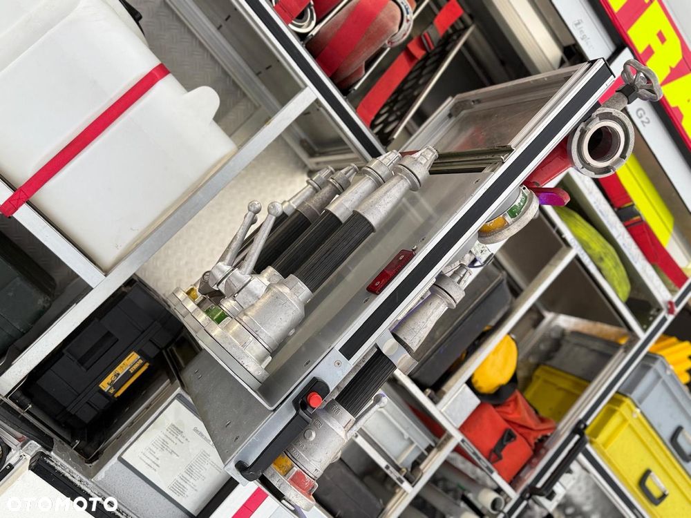 MAN Straż pożarna, Pojazd pożarniczy, Wóz strażacki, MAN L80 średni GBA 4x4 CNBOP, wyciągarka, 3000l wody, reduktor, blokady, mosty - 17