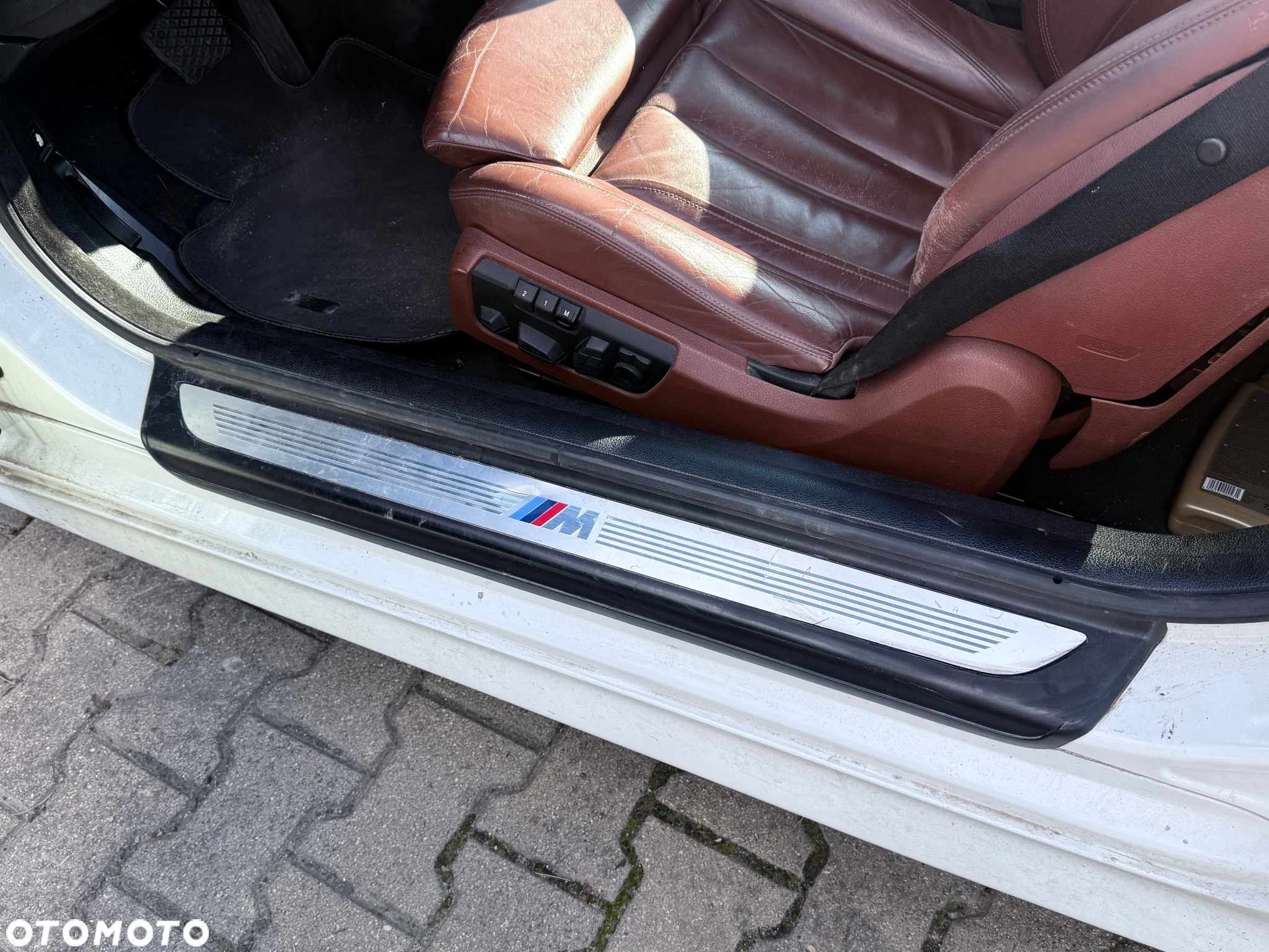 BMW Seria 6 650i - 14