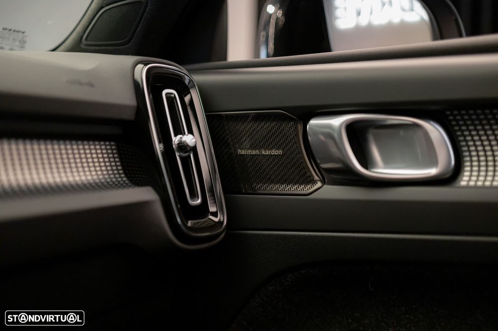 Volvo XC 40 P8 AWD Recharge RDesign - 40