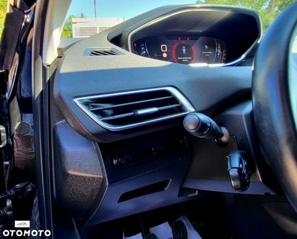 Peugeot 3008 - 18