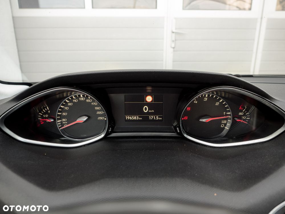 Peugeot 308 BlueHDi 130 Stop & Start Style - 17