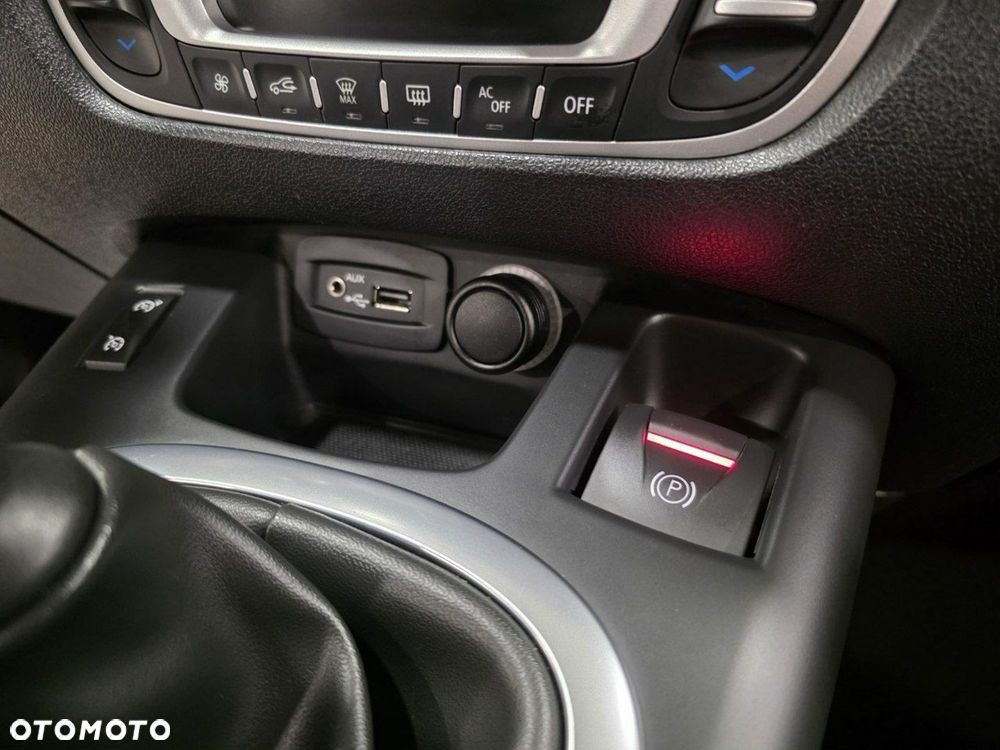 Renault Grand Scenic Gr 1.4 16V TCE Bose Edition - 21