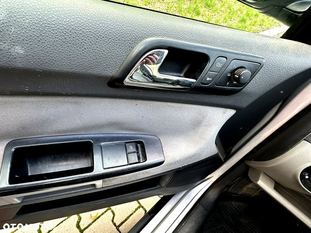 Volkswagen Polo 1.4 16V Comfortline - 10