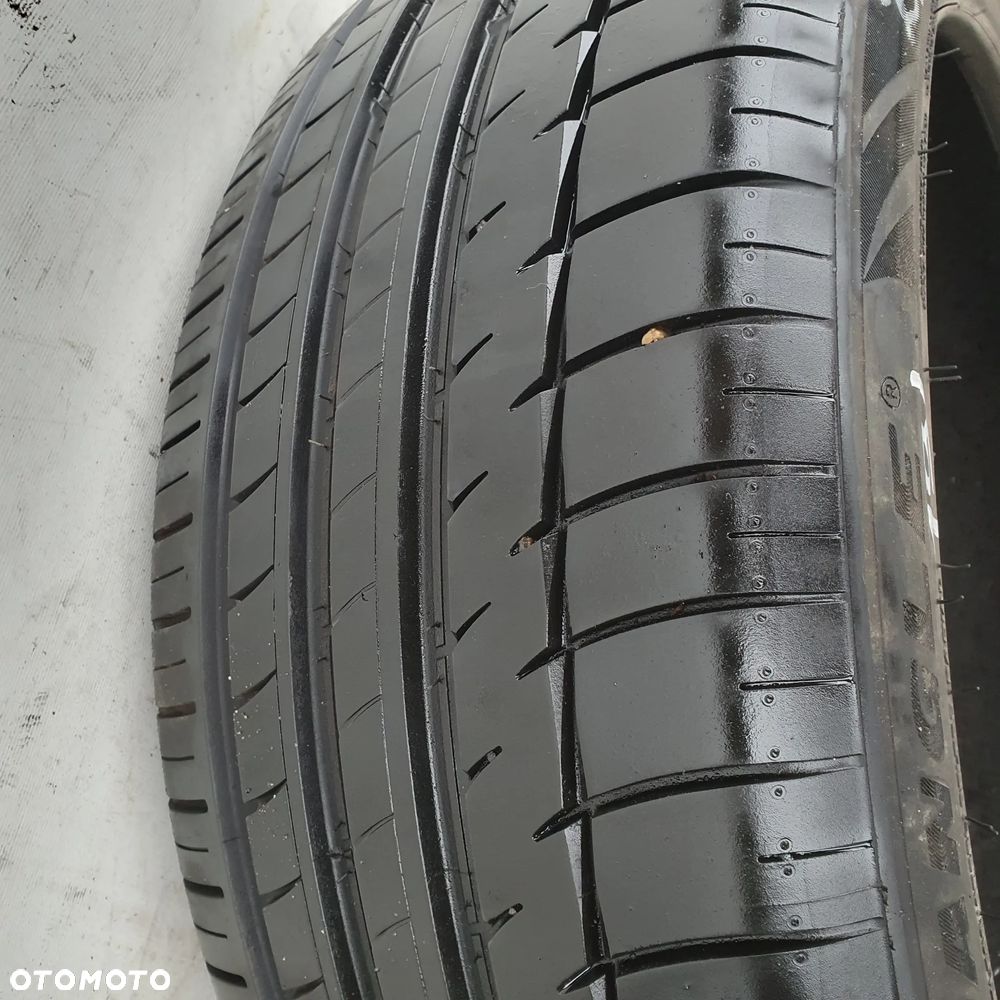 Opona TRIANGLE 235/45 R19 - 4