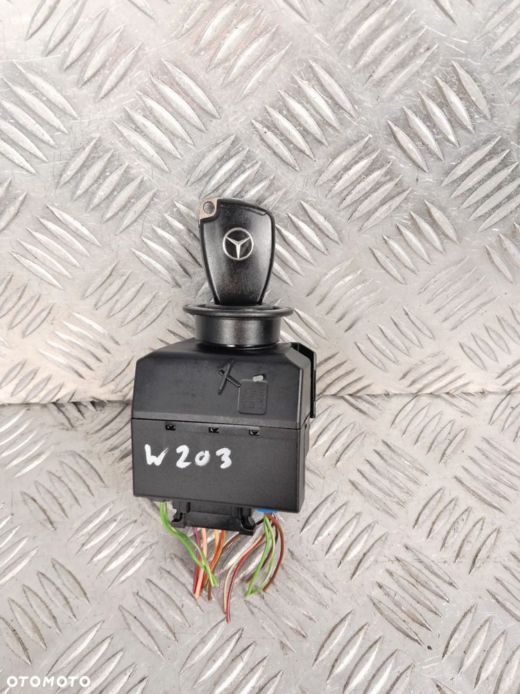 Stacyjka kluczyk MERCEDES CLK W209 C W203 04-07r. 1.8 Benzyna 2095452308 - 2