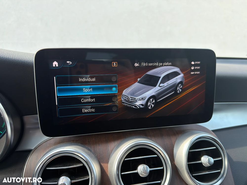 Mercedes-Benz GLC 300 e 4MATIC - 19