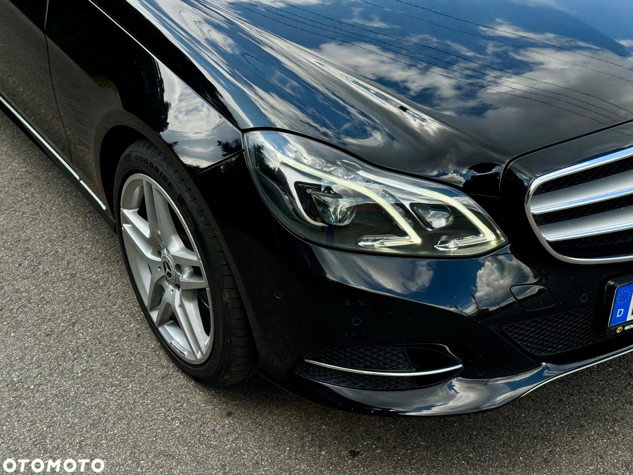 Mercedes-Benz Klasa E 350 d 4Matic T 9G-TRONIC Avantgarde - 3