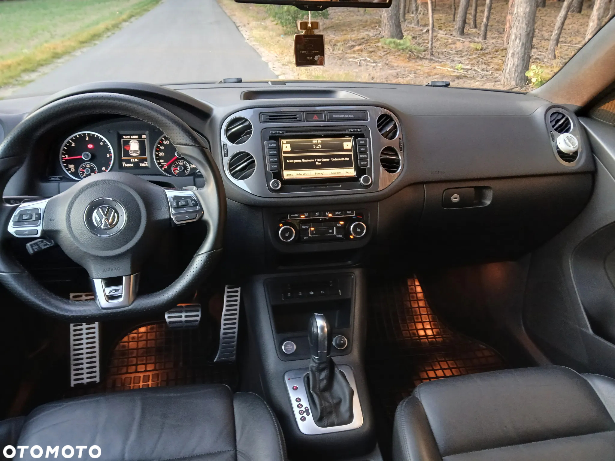 Volkswagen Tiguan 2.0 TDI 4Mot Perfectline R-Style DSG - 16