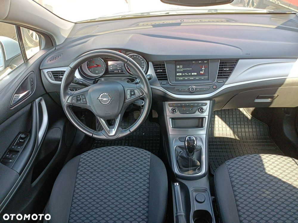 Opel Astra 1.4 T GPF Enjoy - 24