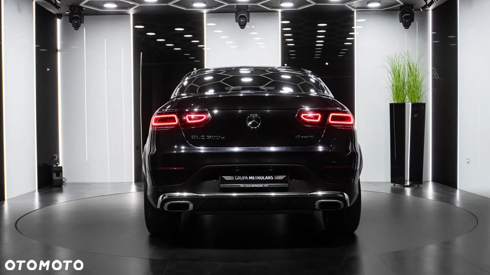 Mercedes-Benz GLC 300 e 4-Matic AMG Line - 6