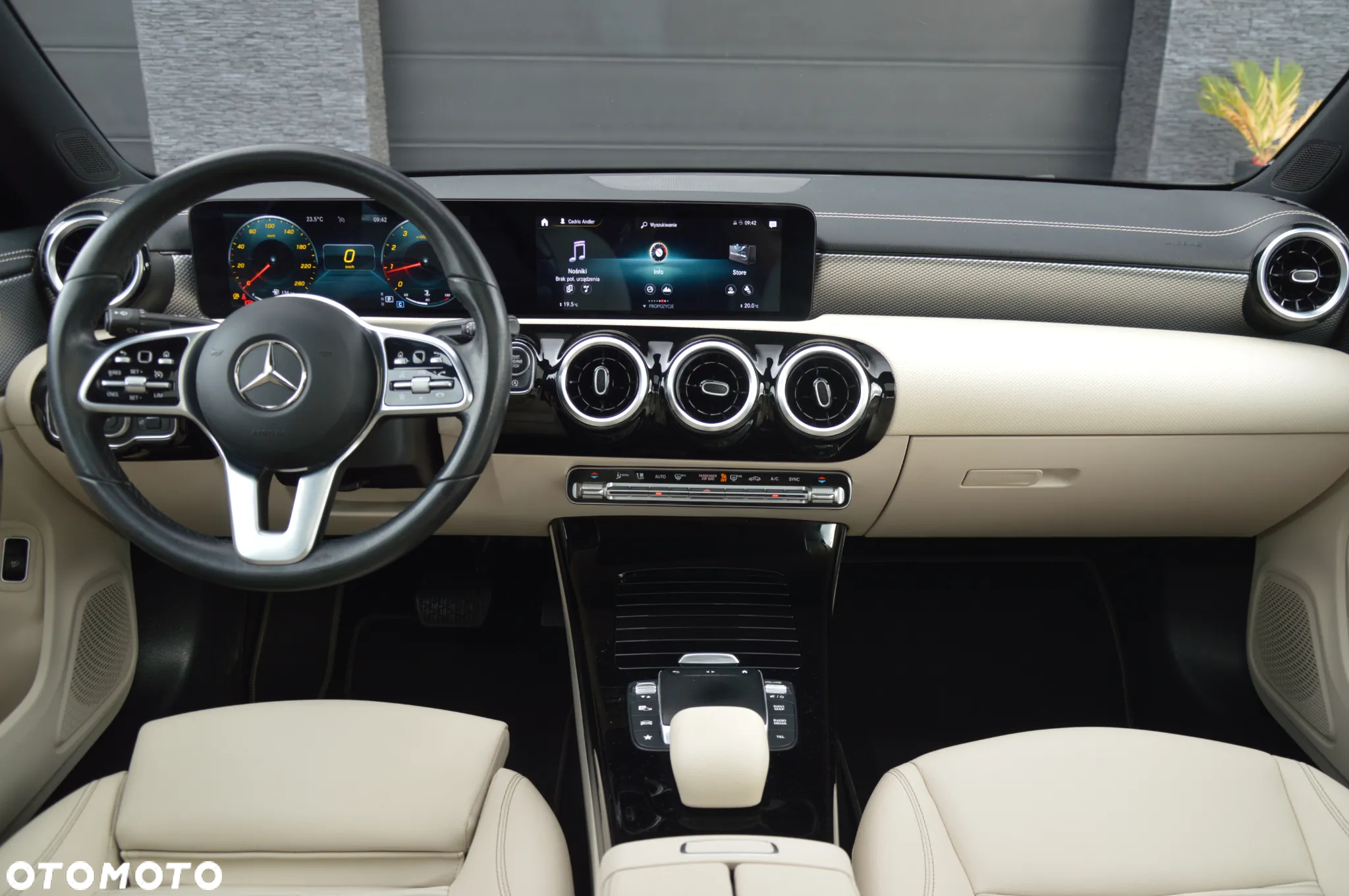 Mercedes-Benz CLA 180 7G-DCT Progressive Line Advanced - 14