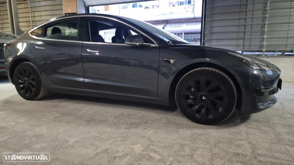 Tesla Model 3 Standard Range Plus RWD - 3