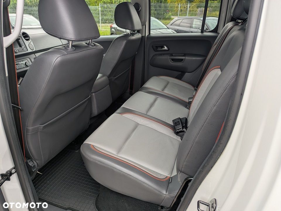 Volkswagen Amarok 2.0 BiTDI Autm Canyon - 30