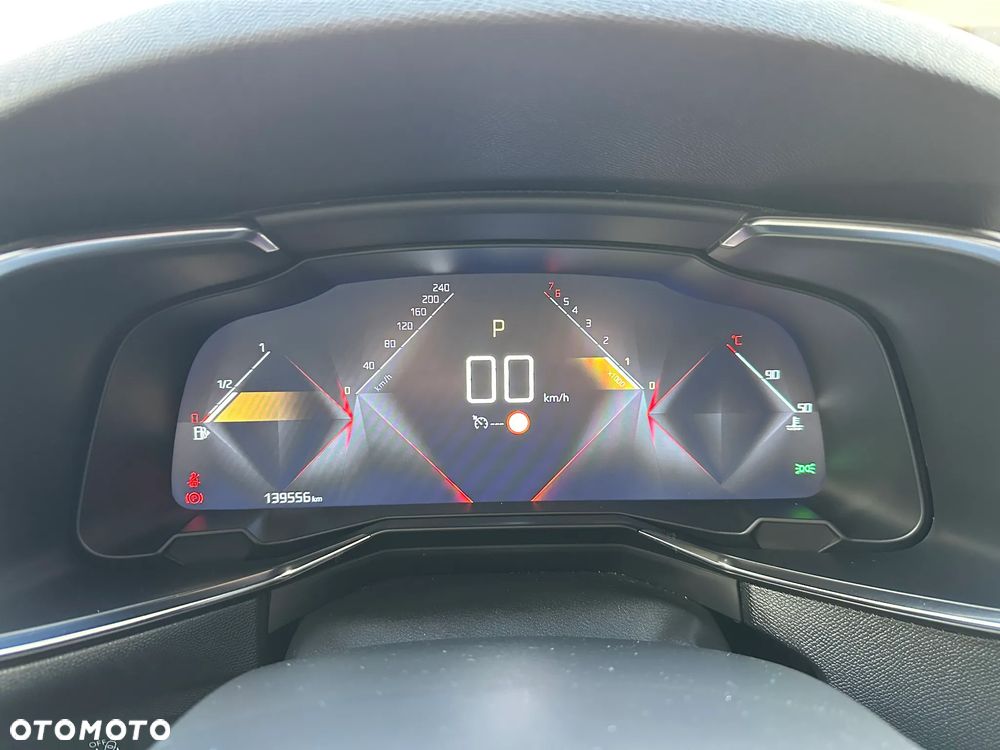 DS Automobiles DS 7 Crossback 1.6 PureTech Performance Line + - 12