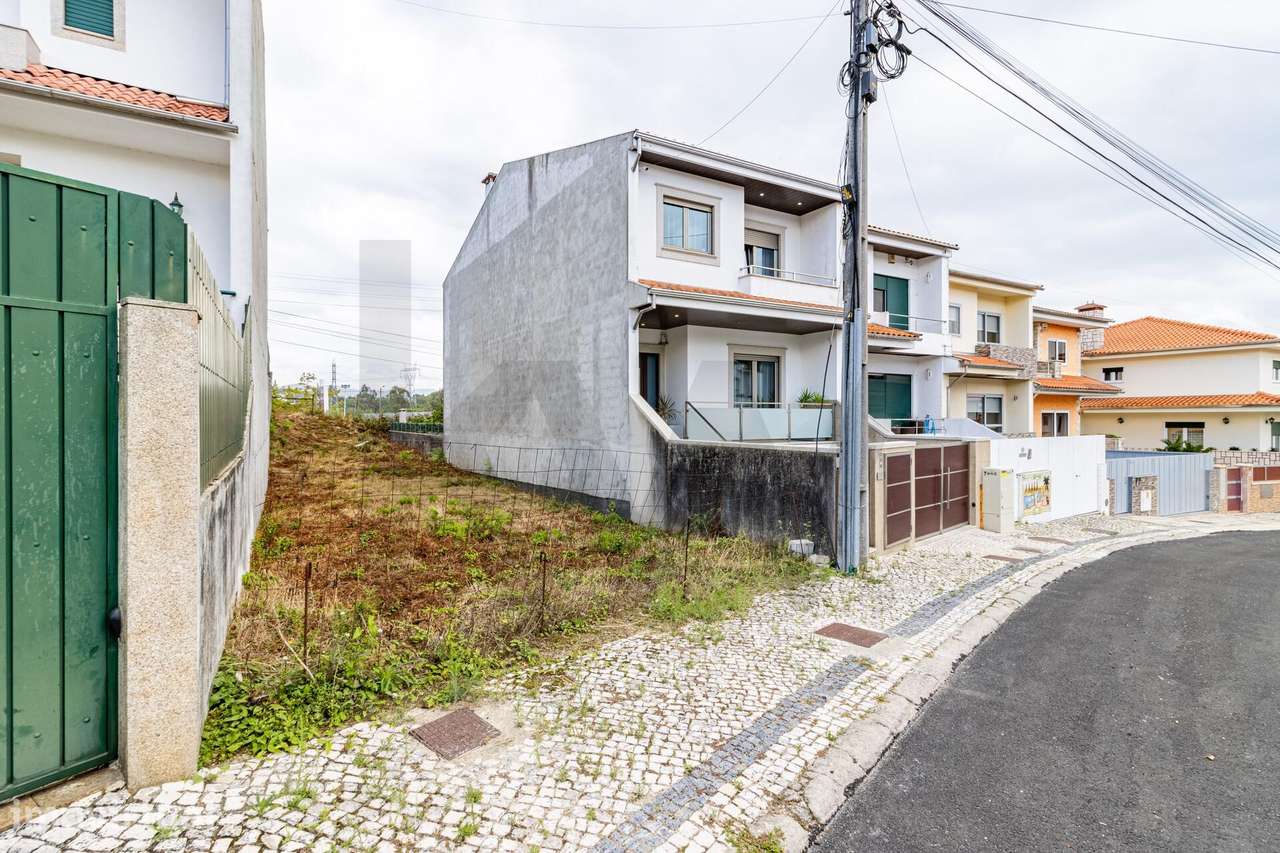 Oportunidade em São João da Madeira: Lote de 204 m2 com Projeto Aprova - Grande imagem: 5/8