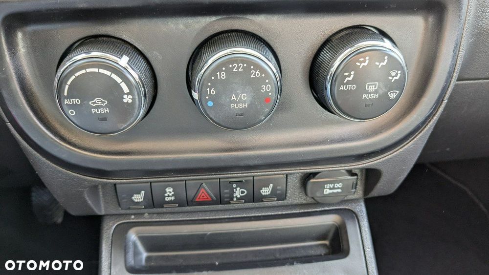Jeep Compass - 31