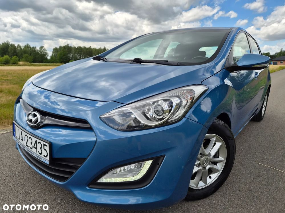 Hyundai i30 blue 1.6 CRDi Classic Navigation - 2