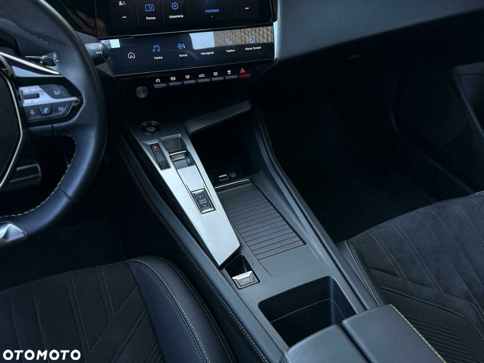 Peugeot 408 - 23