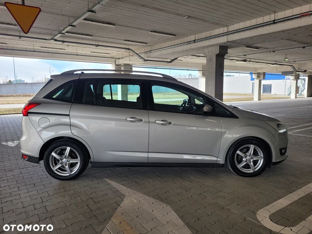 Ford Grand C-MAX - 20