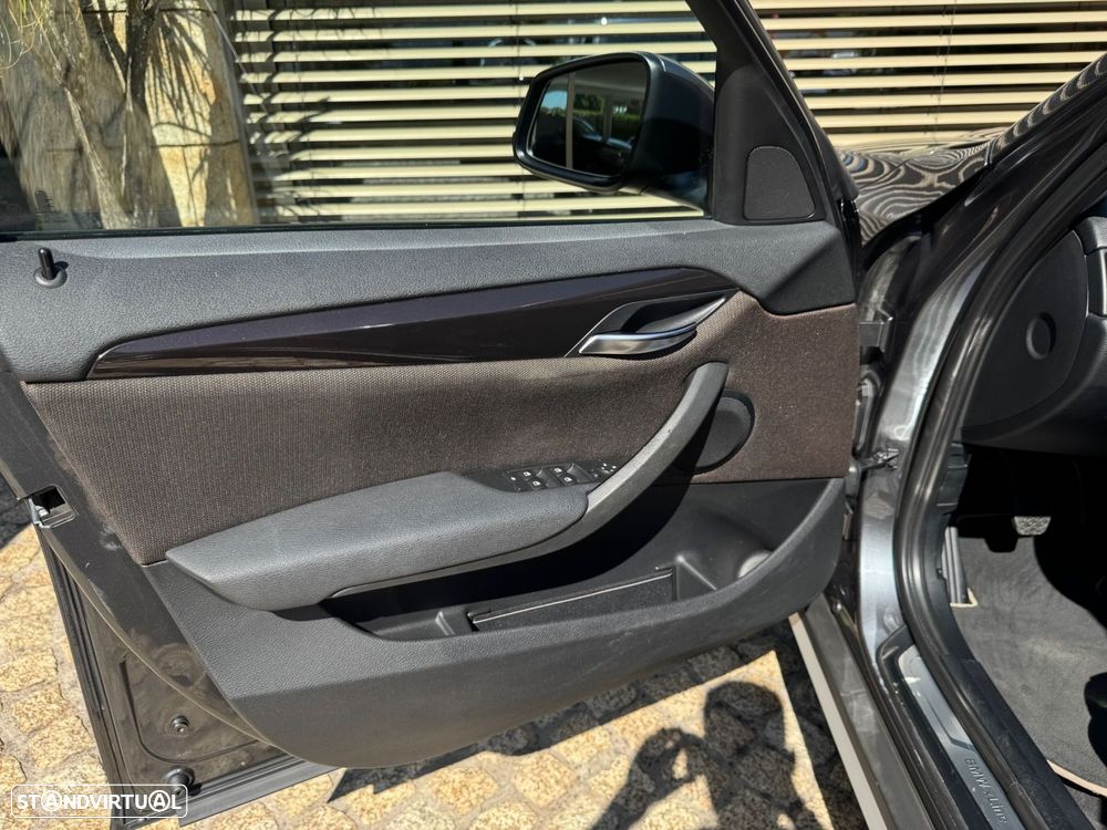 BMW X1 18 d sDrive Line Sport - 6