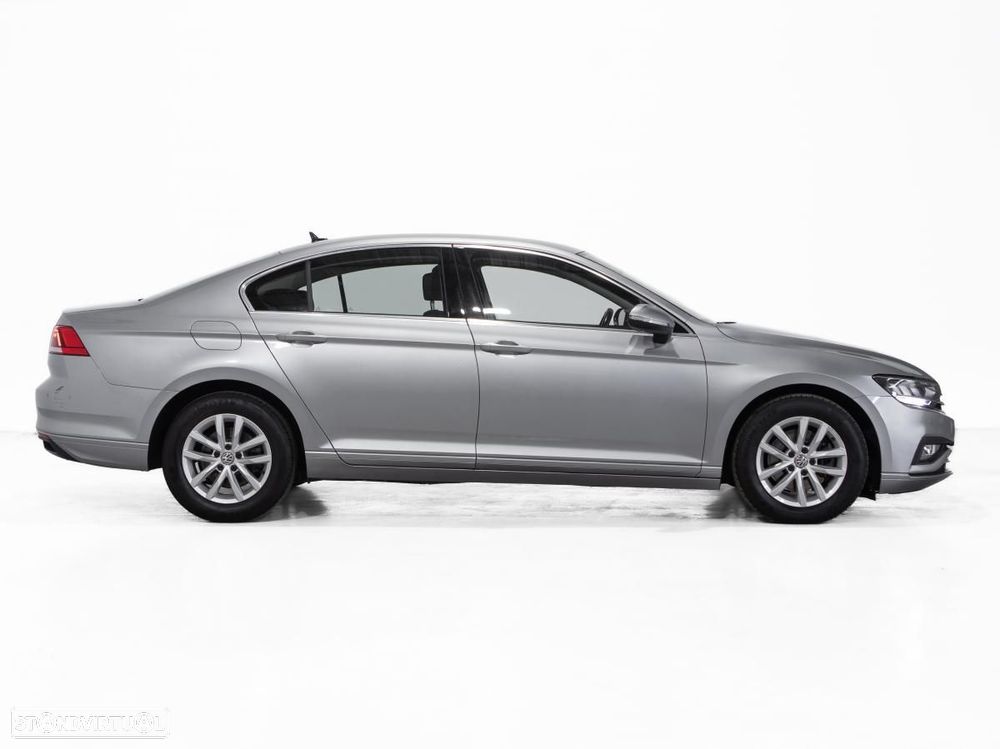 VW Passat 1.6 TDI Business DSG - 2