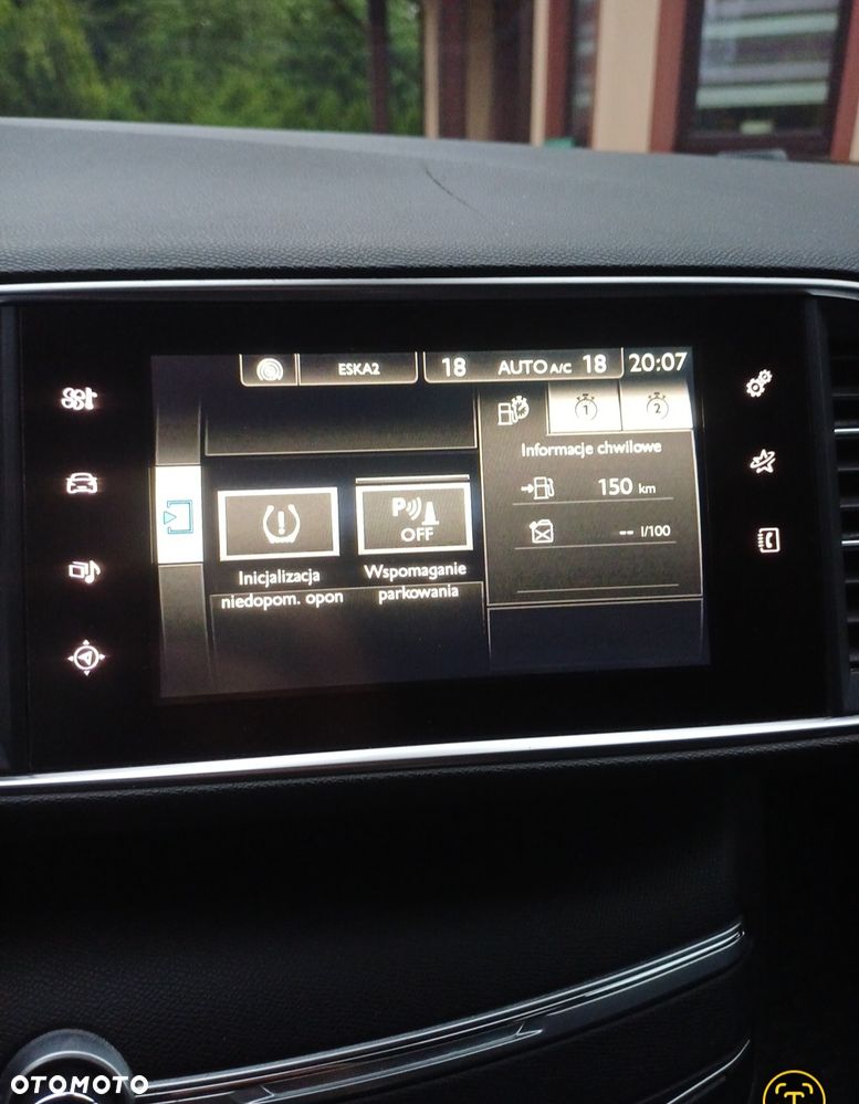 Peugeot 308 1.2 PureTech Allure S&S - 16