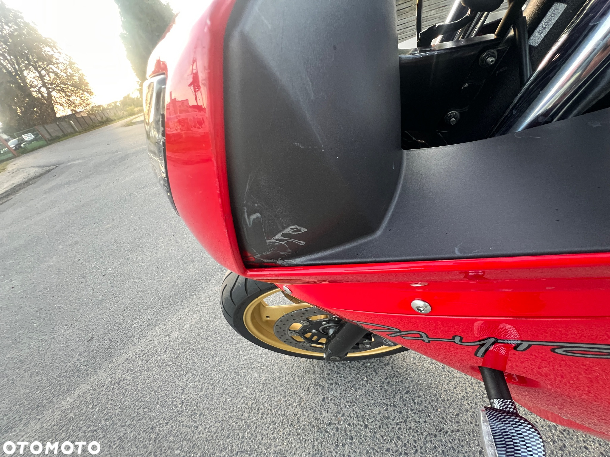 Triumph Daytona - 12