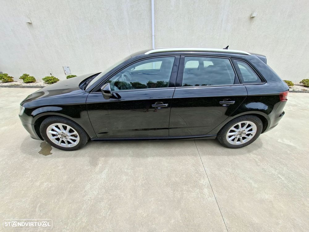 Audi A3 Sportback - 8