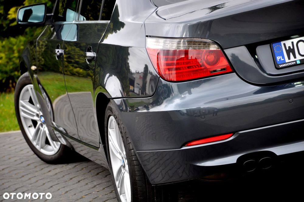 BMW Seria 5 525d xDrive Edition Sport - 9