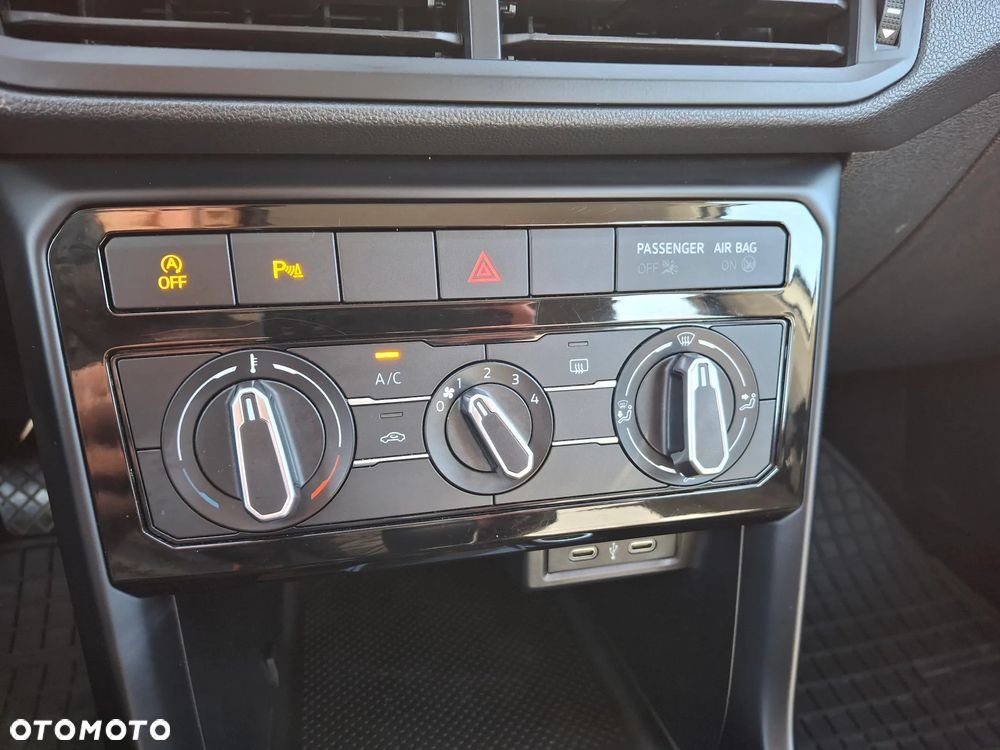 Volkswagen T-Cross 1.0 TSI Life - 25