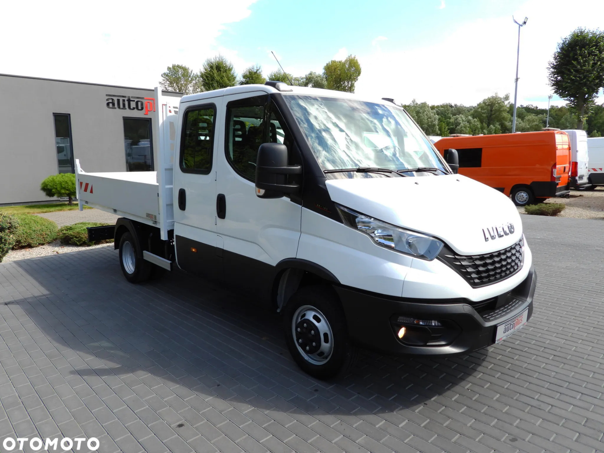 Iveco DAILY 35C16 WYWROTKA PODWÓJNA KABINA DOKA 6 MIEJSC TEMPOMAT NAWIGACJA BLIŹNIACZE KOŁA KLIMATYZACJA 160KM [ 344567 ] - 5