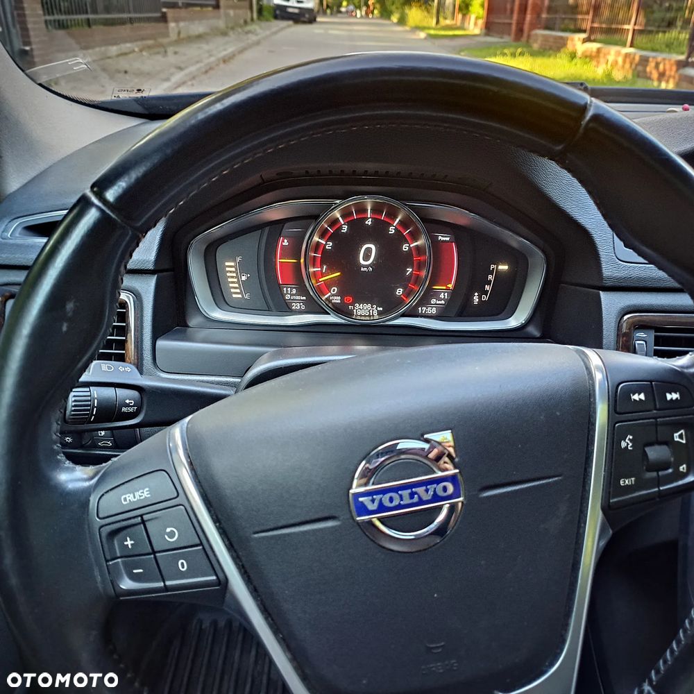 Volvo XC 70 T6 AWD Dynamic Summum - 11