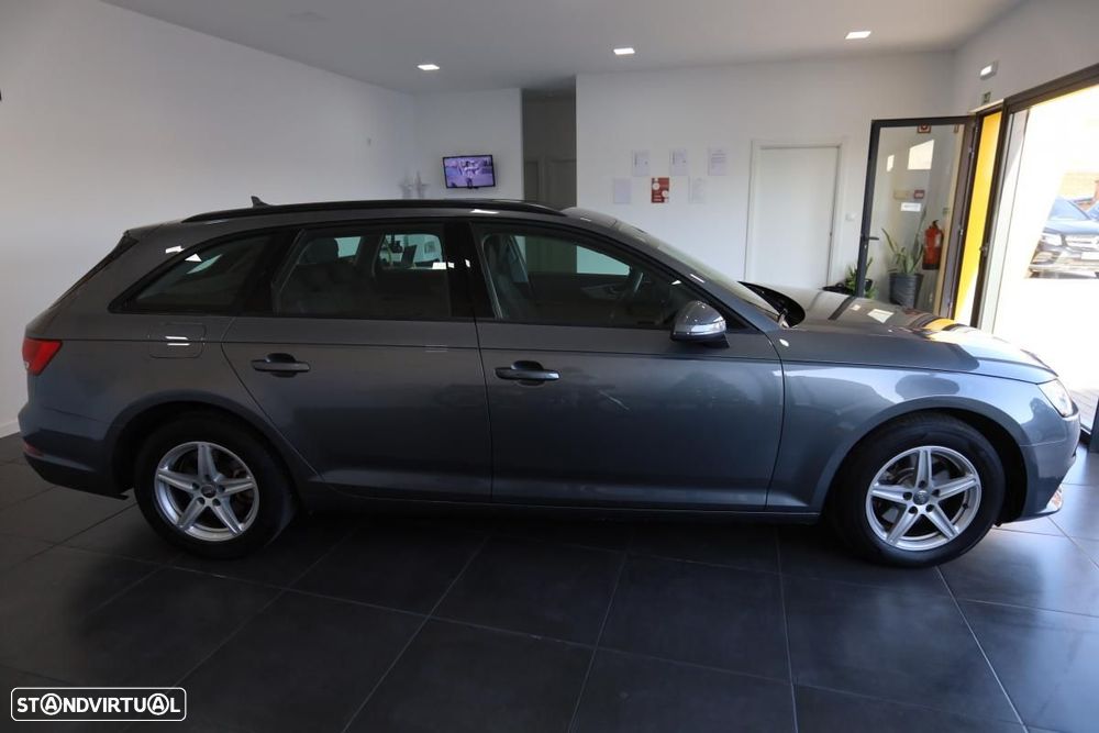 Audi A4 Avant 35 TDI Design S tronic - 5