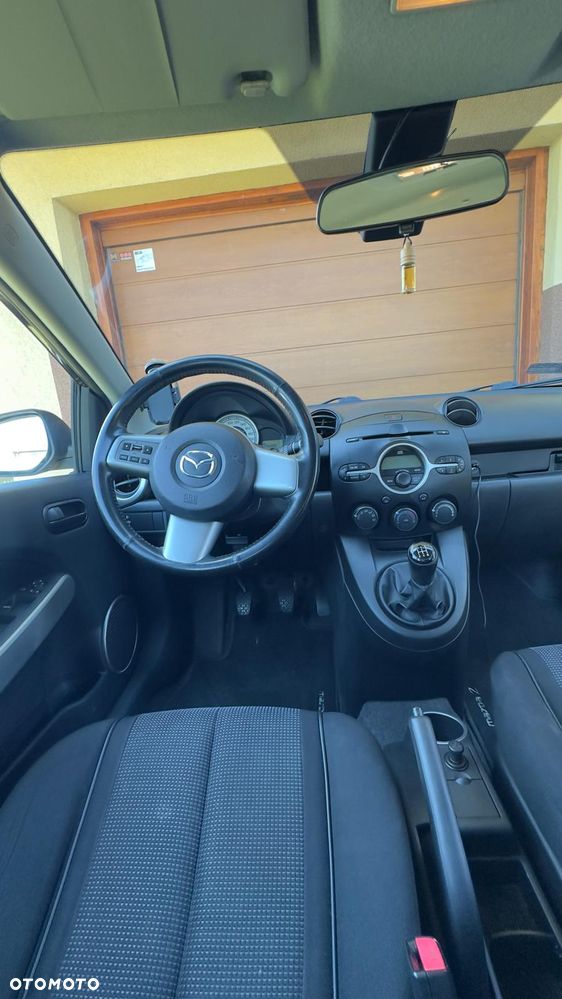 Mazda 2 - 14