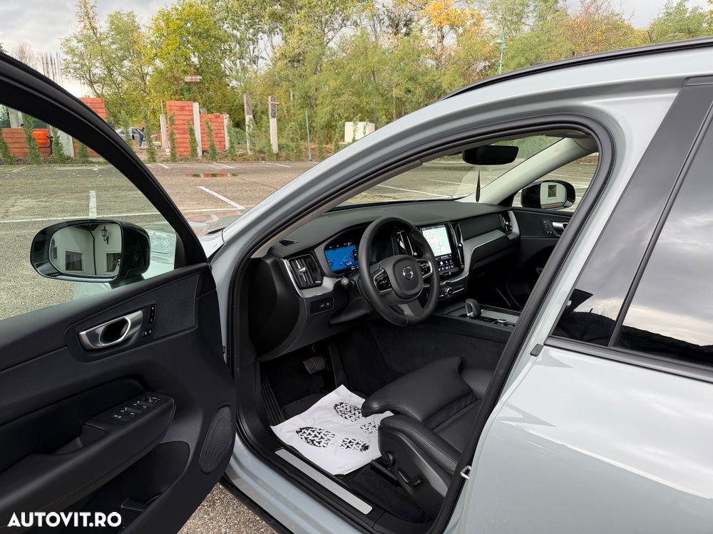 Volvo XC 60 T6 AWD Recharge Plus Dark - 7