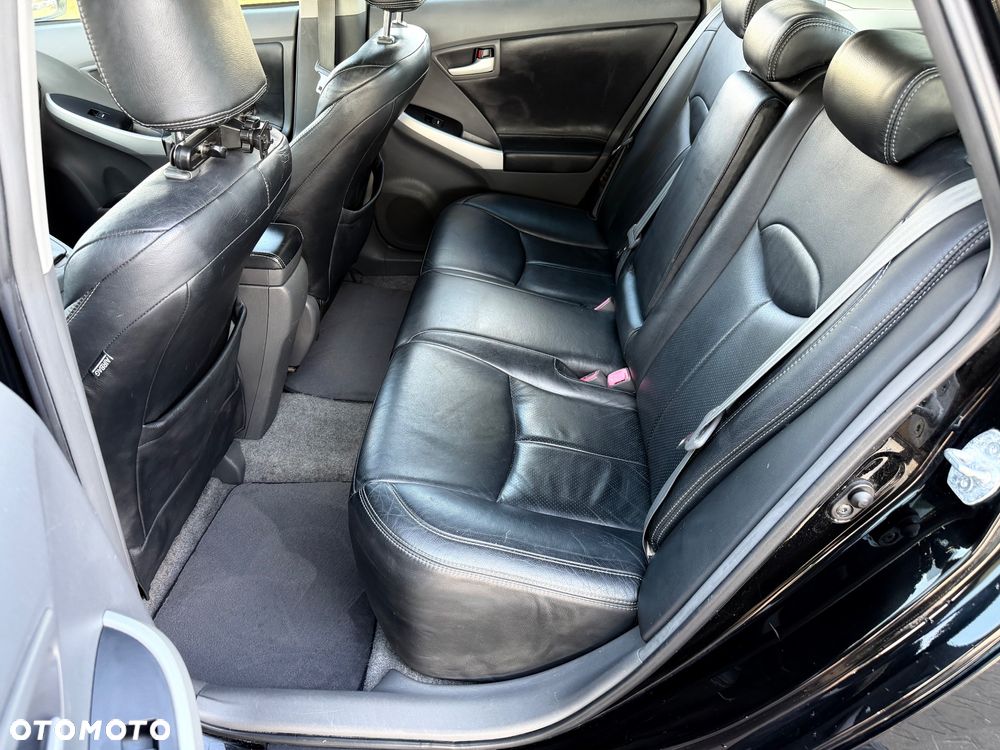 Toyota Prius 1.8 HSD Premium - 19