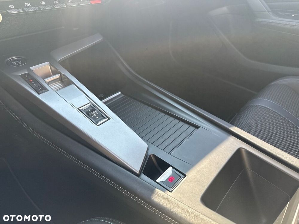 Peugeot 308 1.2 PureTech Allure S&S EAT8 - 25