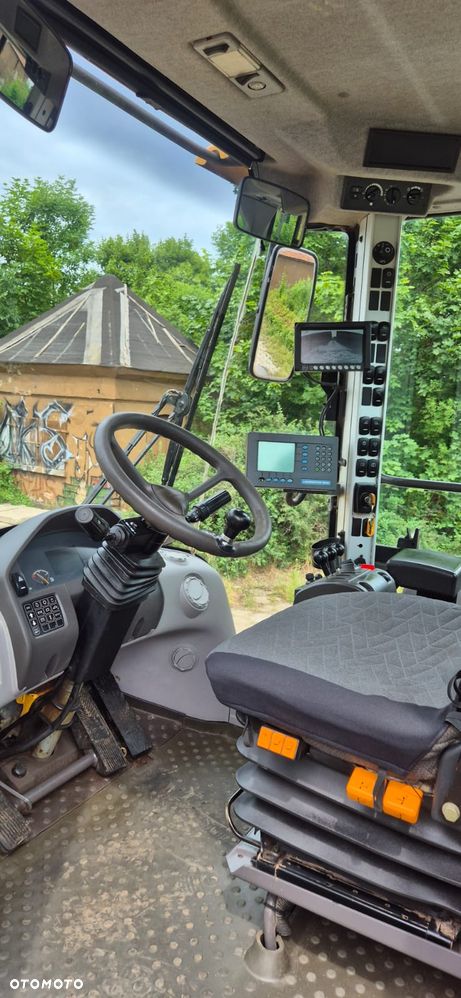 Volvo L 120 F - 7