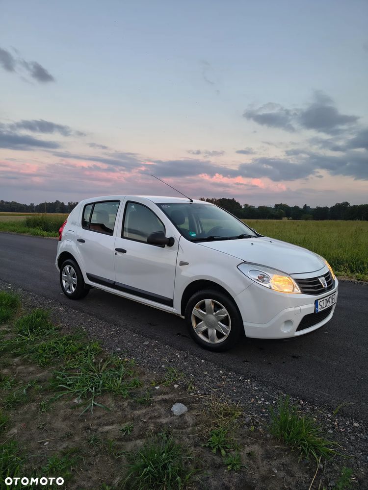 Dacia Sandero 1.2 16V Laureate - 1