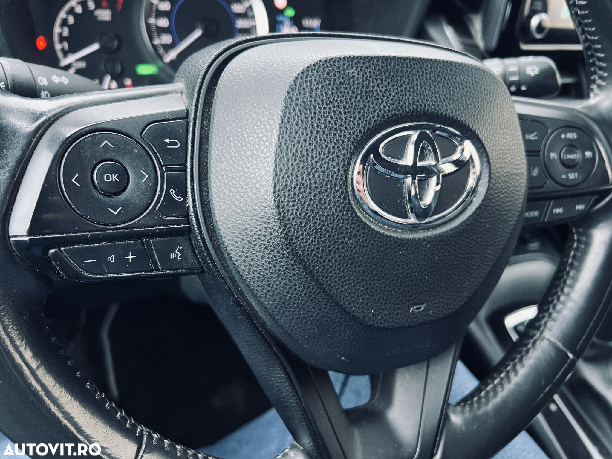 Toyota Corolla 1.8 HSD Business - 15