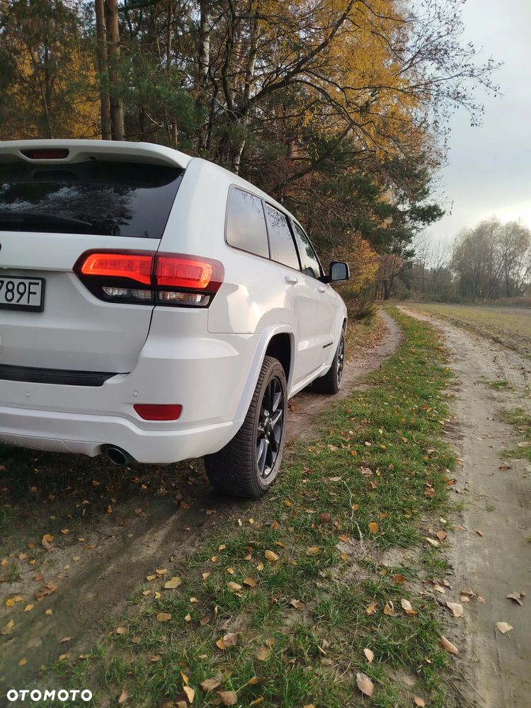 Jeep Grand Cherokee - 4